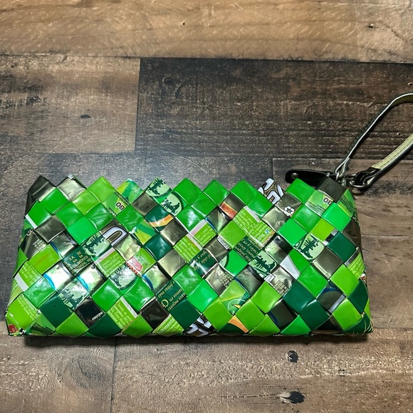 Nahui Ollin Green Wrapper Wristlet - Picture 5 of 8